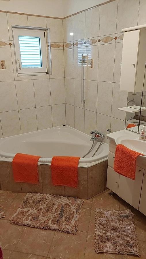 Apartmani Katarina Mundanije 외부 사진